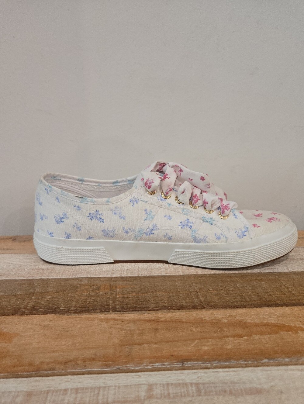 Superga x LoveShackFancy Flower Sneakers Size 41/US 9.5 - Picture 7 of 11